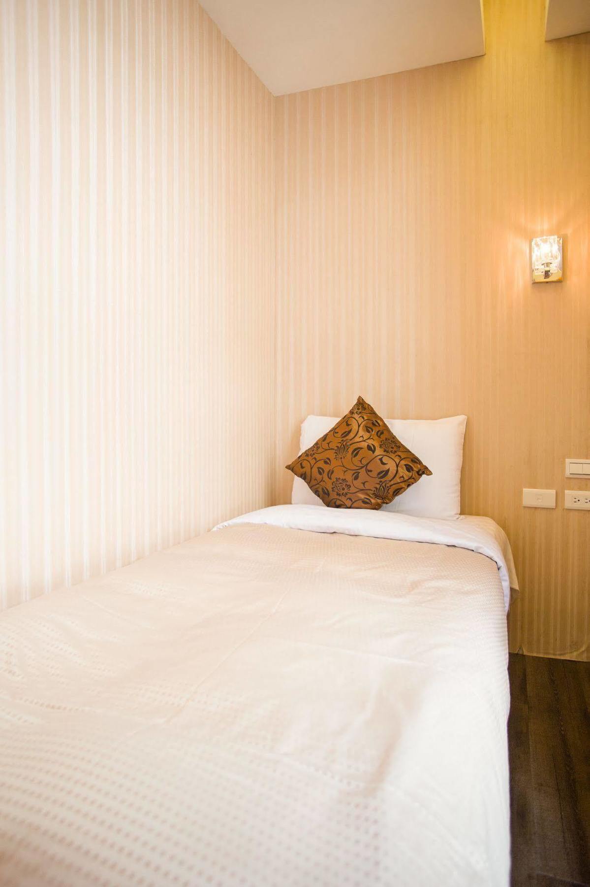 Lio Hotel - Ximending Тайбэй Экстерьер фото