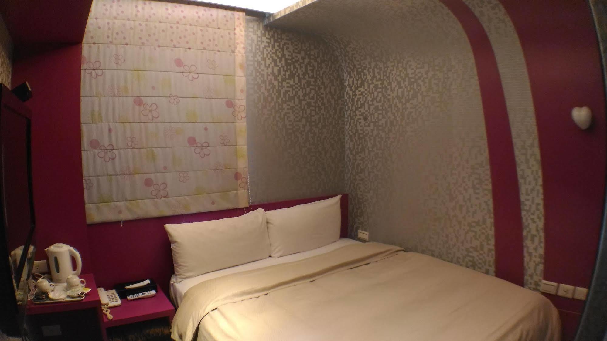Lio Hotel - Ximending Тайбэй Экстерьер фото